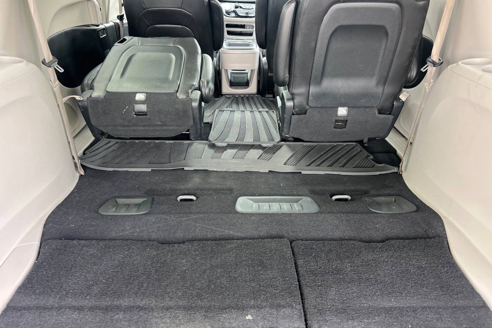 Used 2018 Chrysler Pacifica Touring Plus image 35