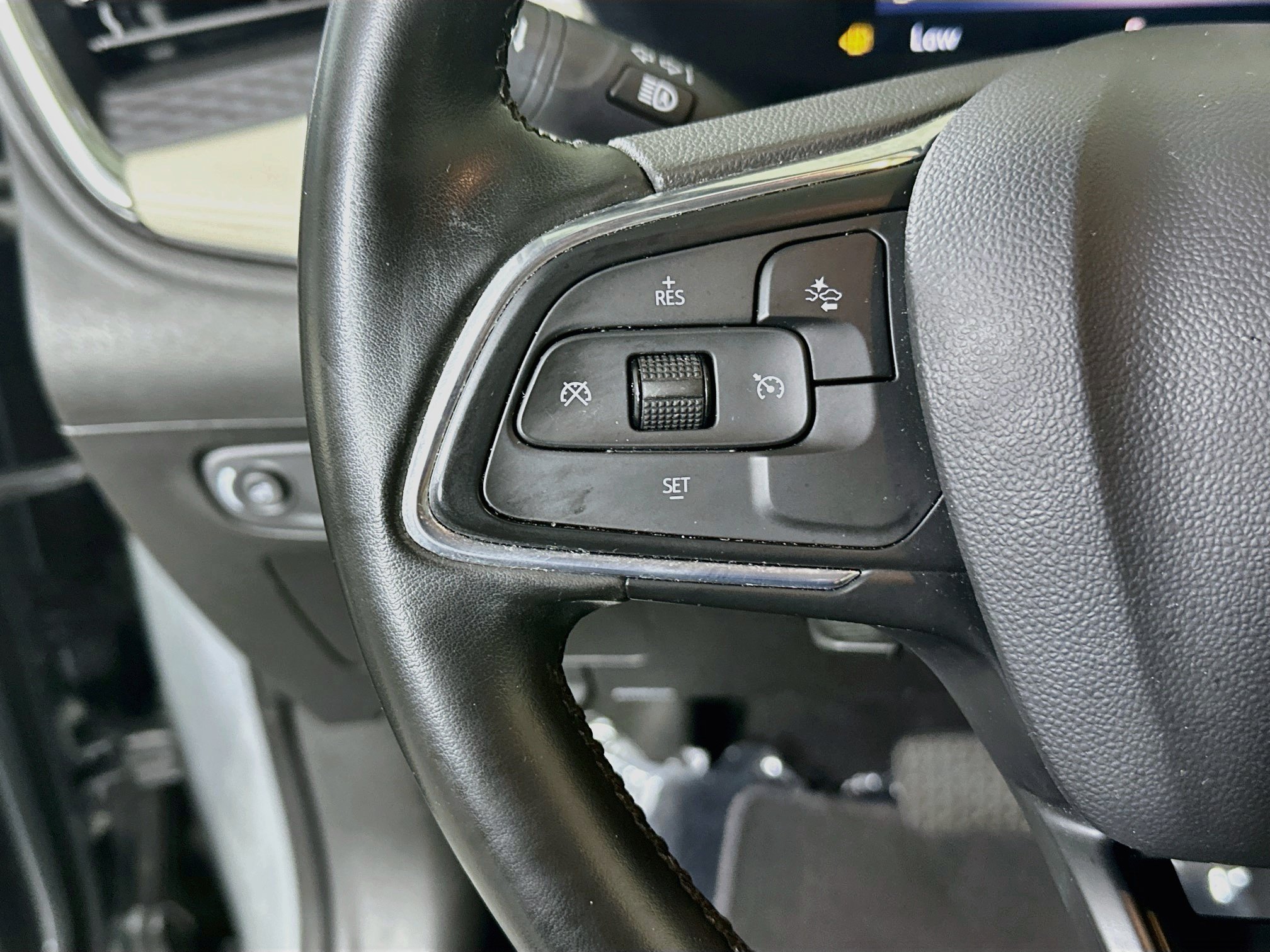 Used 2024 Buick Encore GX Sport Touring w/ Advanced Technology Package FWD image 16