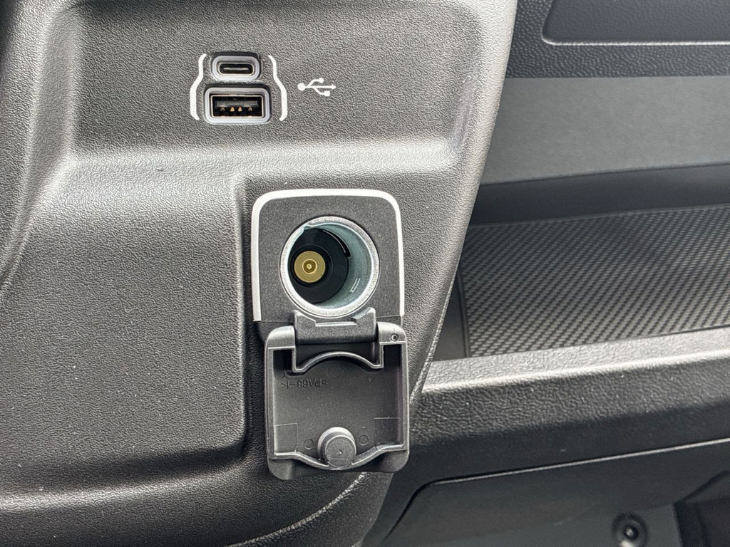 New 2026 RAM ProMaster 1500 w/ Convenience Group FWD image 38