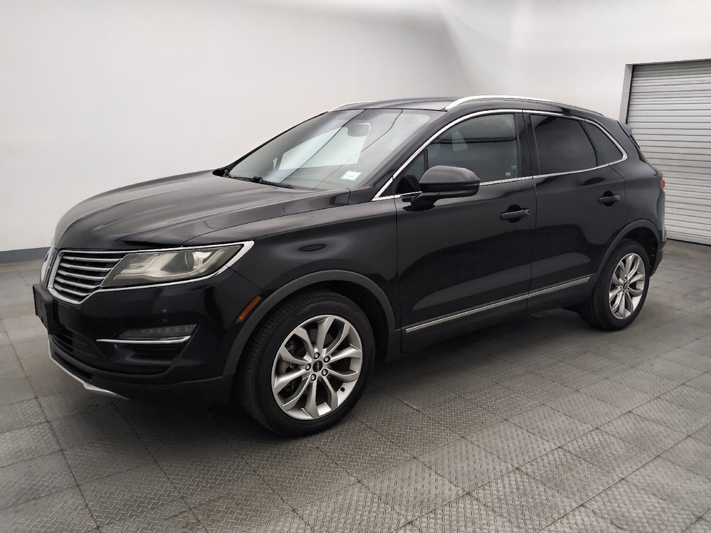 Used 2017 Lincoln MKC Select FWD image 2