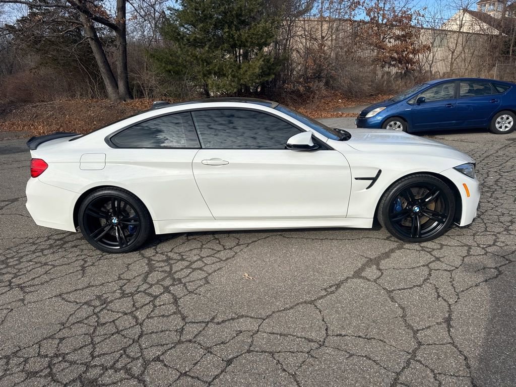 Used 2015 BMW M4 Coupe image 13