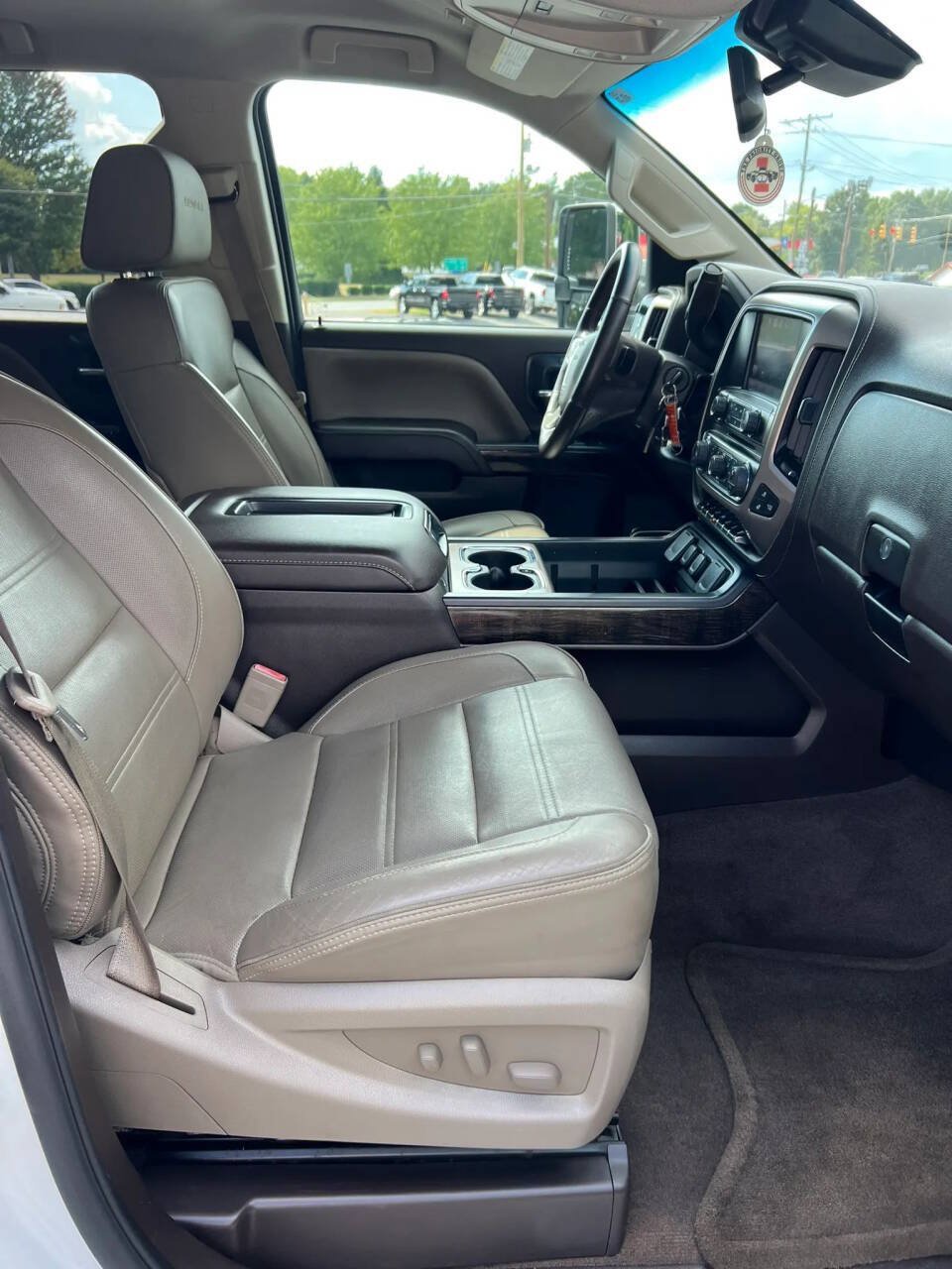 Used 2015 GMC Sierra 3500 Denali w/ Duramax Plus Package AWD/4WD image 25