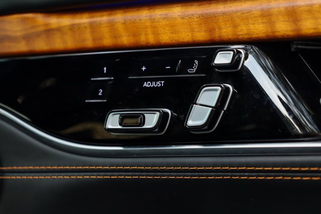 Used 2023 Jeep Grand Wagoneer L Series III w/ Rear Seat Video Group 1 image 30