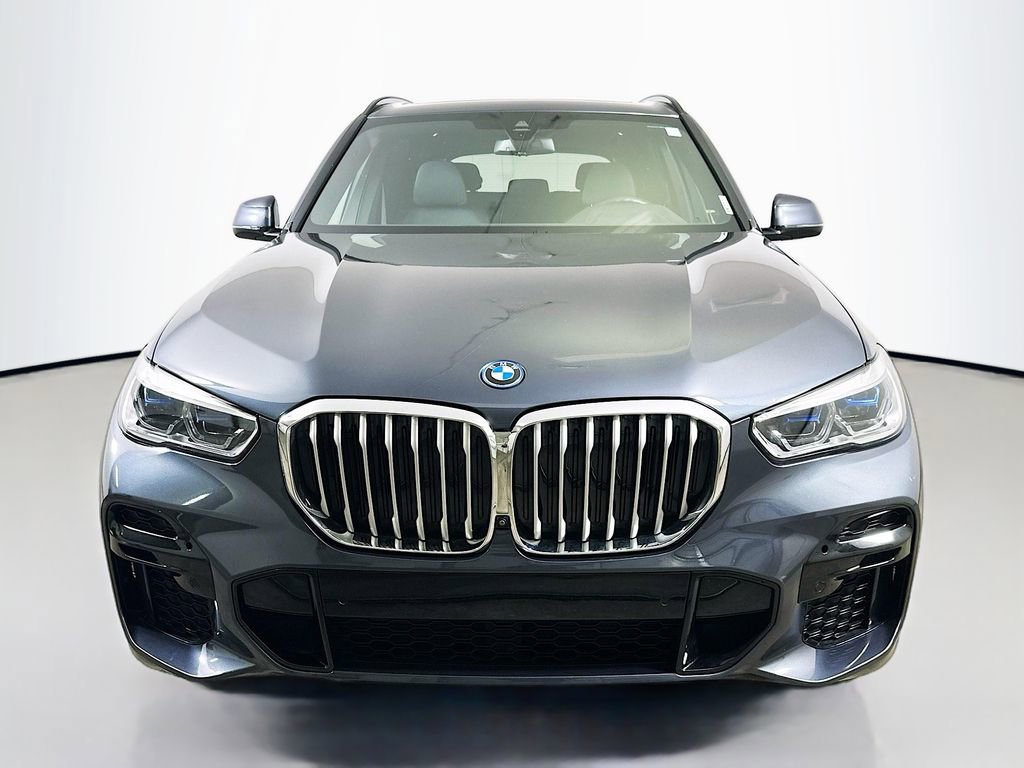 Used 2022 BMW X5 xDrive45e w/ M Sport Package image 2