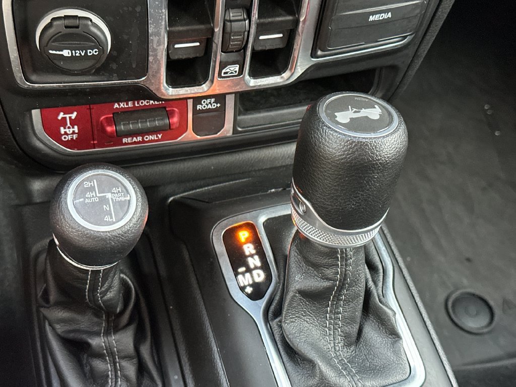 Used 2024 Jeep Wrangler Unlimited AWD/4WD image 20