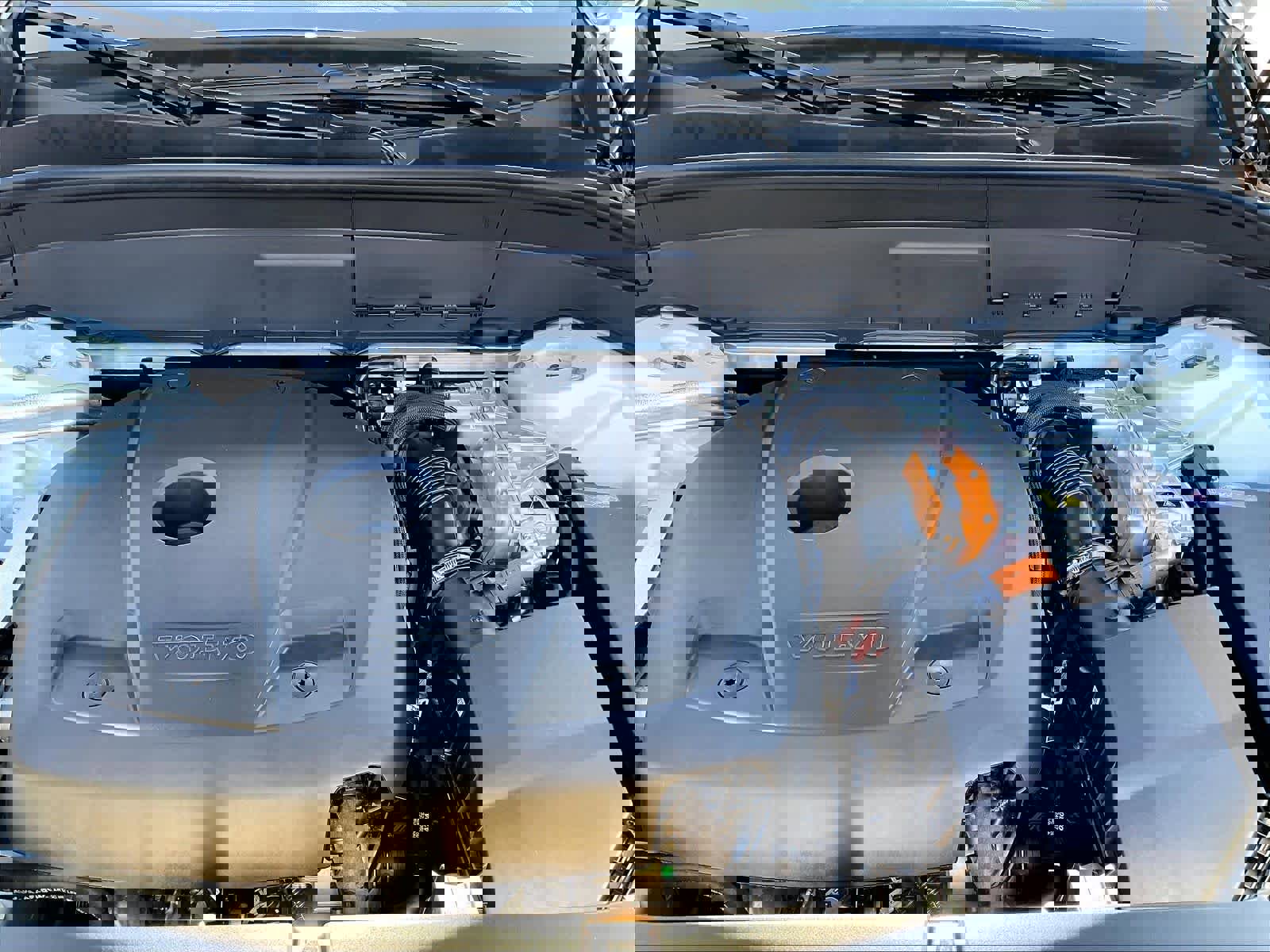 New 2026 Volvo XC90 T8 Plus w/ Protection Package Premier image 13