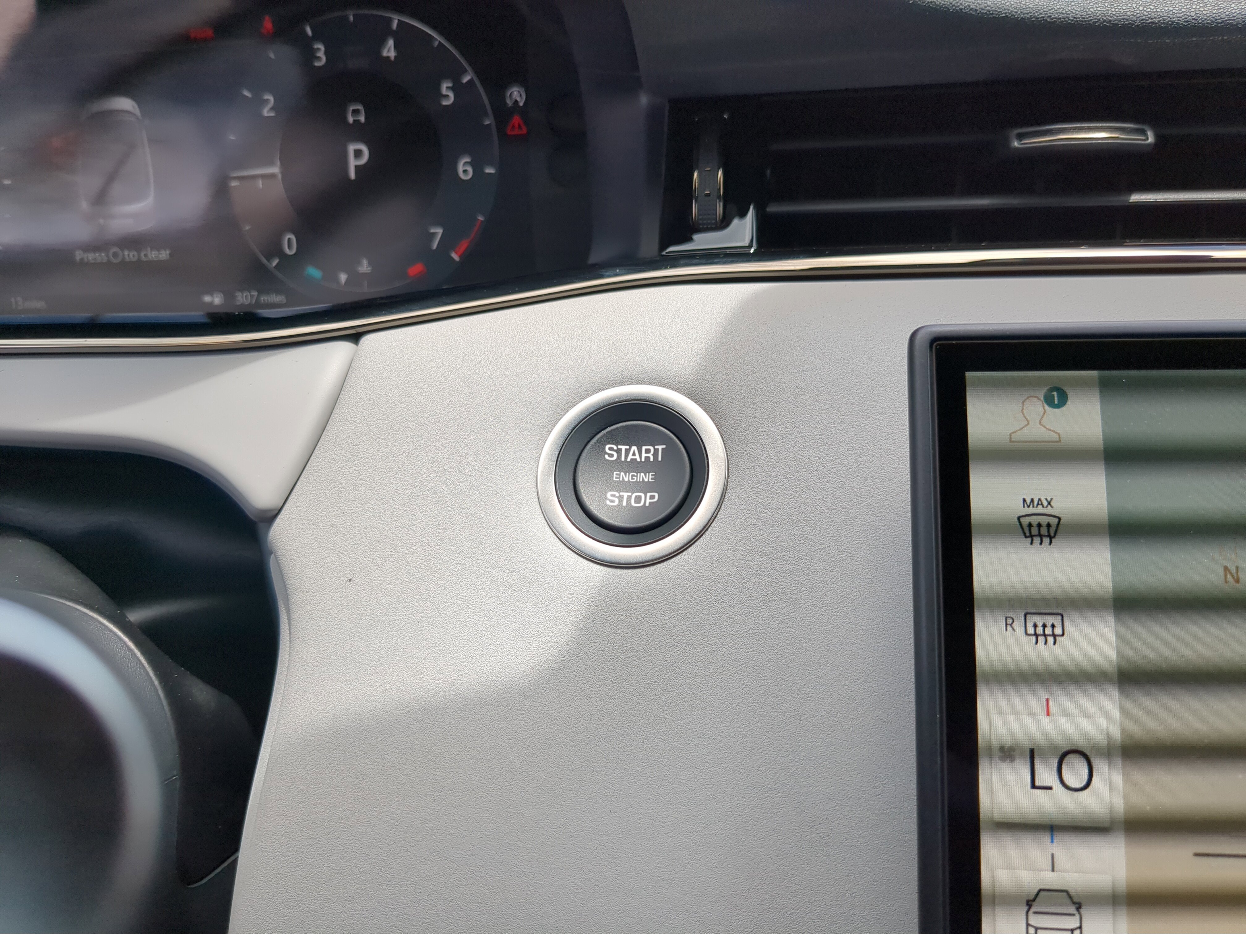 New 2026 Land Rover Range Rover Evoque S image 26