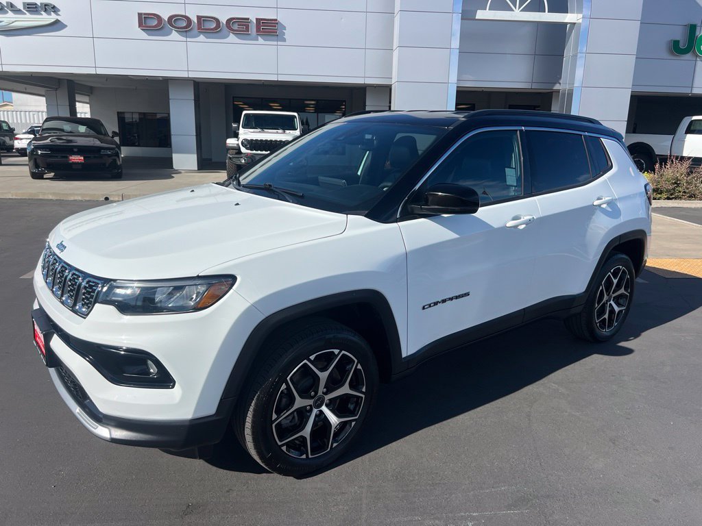 Used 2025 Jeep Compass Limited AWD/4WD image 1