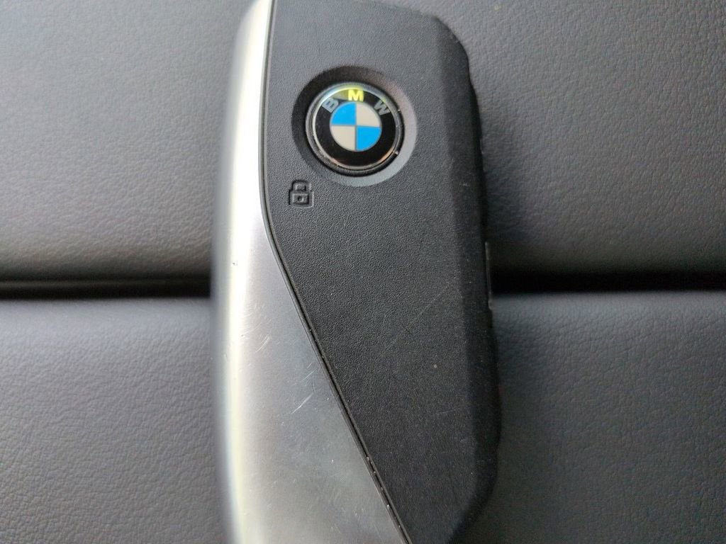 New 2026 BMW X5 xDrive40i w/ M Sport Package AWD/4WD image 30