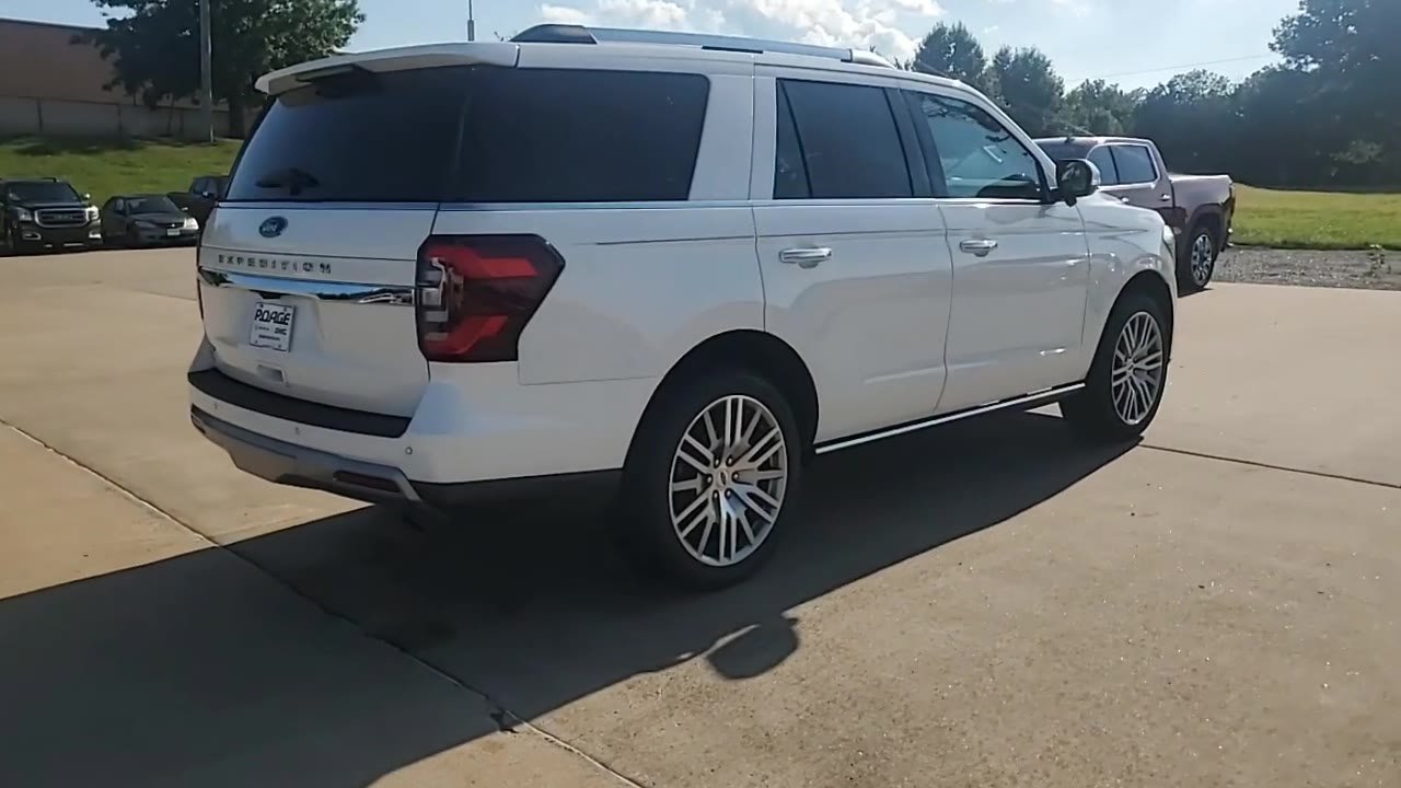 Used 2024 Ford Expedition Limited AWD/4WD image 8