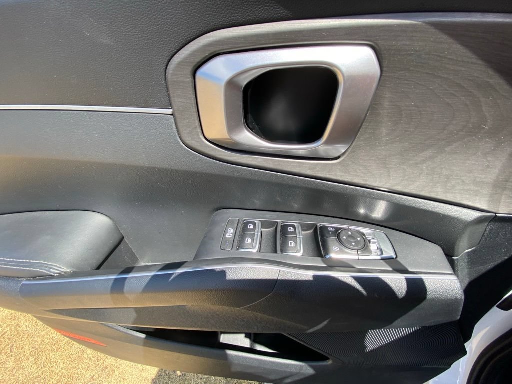 Certified 2025 Kia Sorento X-Line EX AWD/4WD image 12