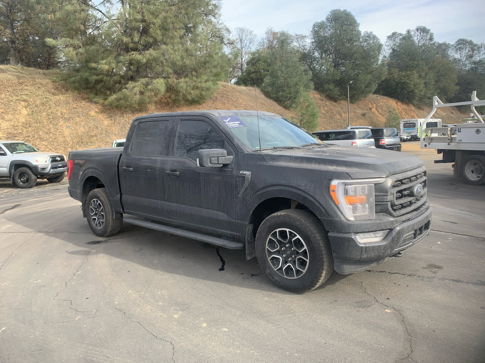 Used 2022 Ford F150 XLT w/ Equipment Group 302A High image 3