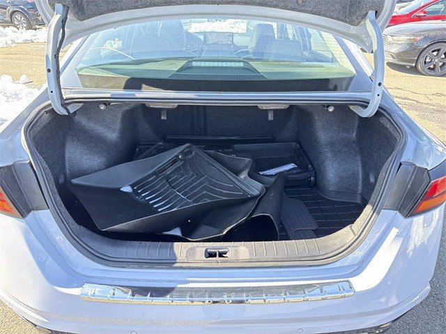 Used 2023 Nissan Altima 2.5 SR w/ SR Premium Package image 12