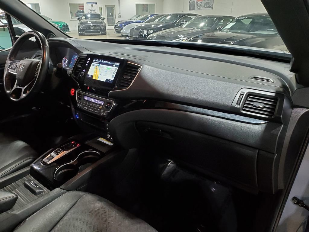 Used 2022 Honda Passport Elite image 14