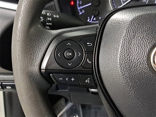 Used 2020 Toyota Corolla LE image 24