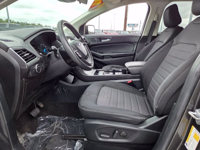Used 2020 Ford Edge SE FWD image 5