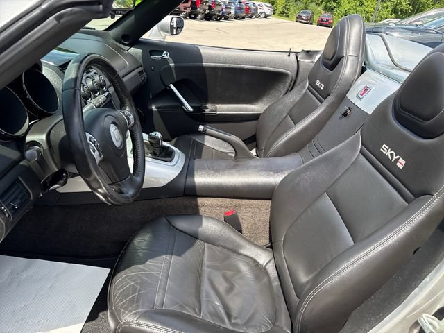 Used 2007 Saturn Sky Red Line RWD image 9