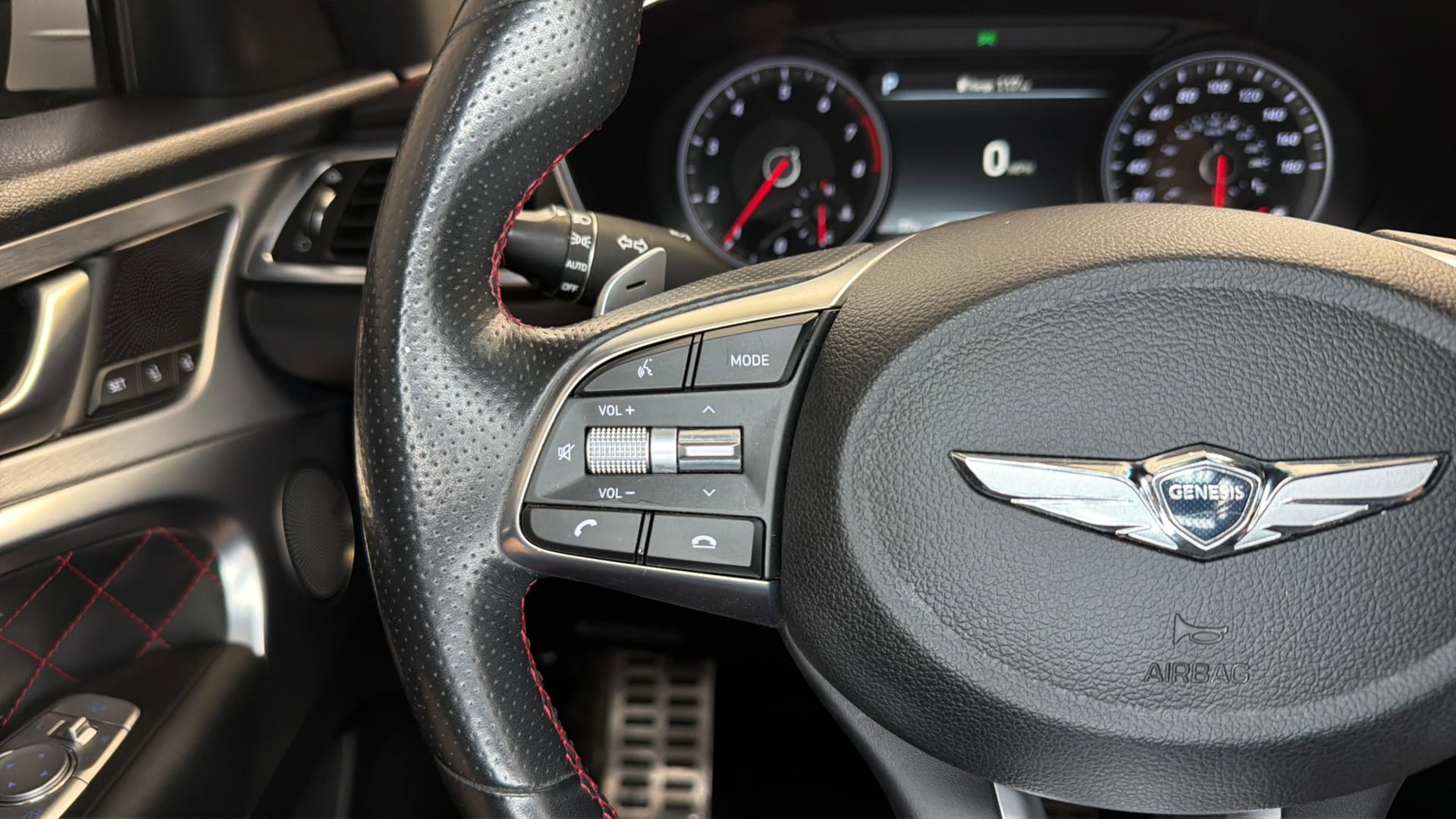 Used 2020 Genesis G70 3.3T w/ Sport Package image 29