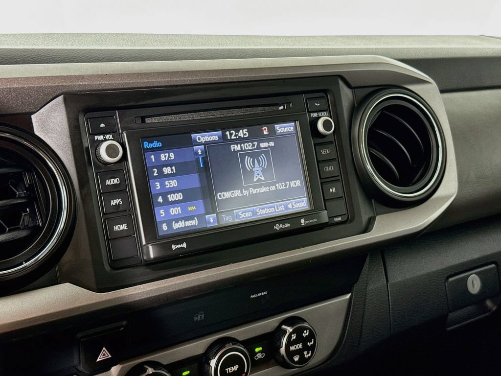 Certified 2019 Toyota Tacoma SR5 AWD/4WD image 16