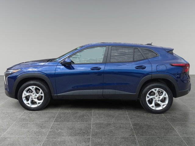 Certified 2024 Chevrolet Trax LS w/ LS Convenience Package image 2
