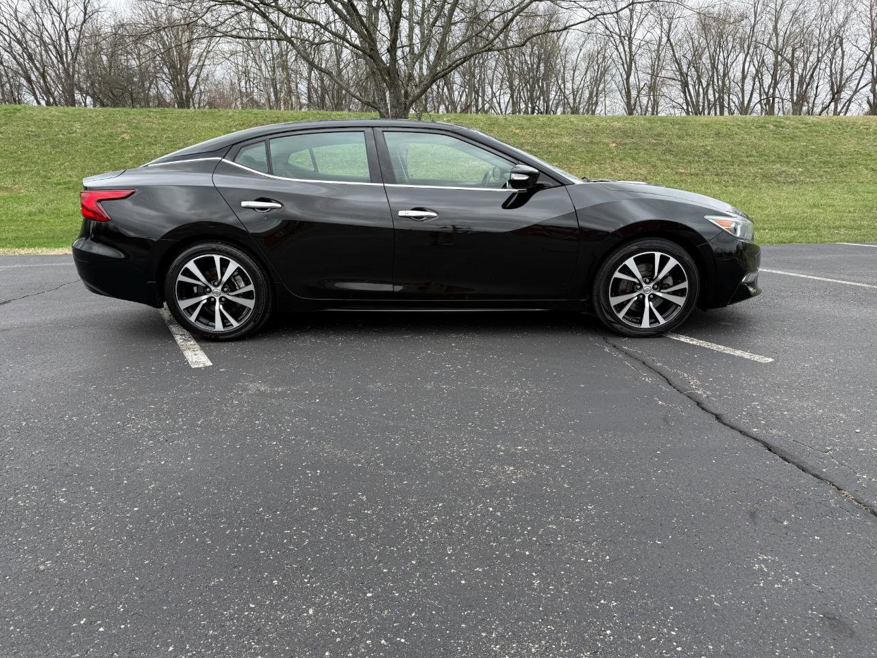 Used 2017 Nissan Maxima 3.5 SL image 2