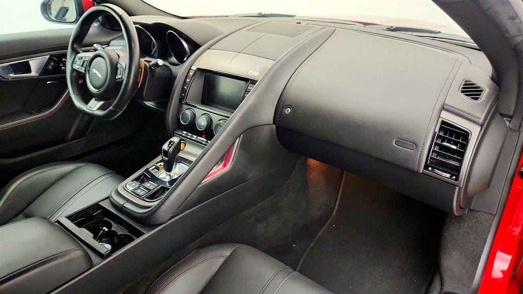 Used 2017 Jaguar F-TYPE S British Design Edition AWD/4WD image 38