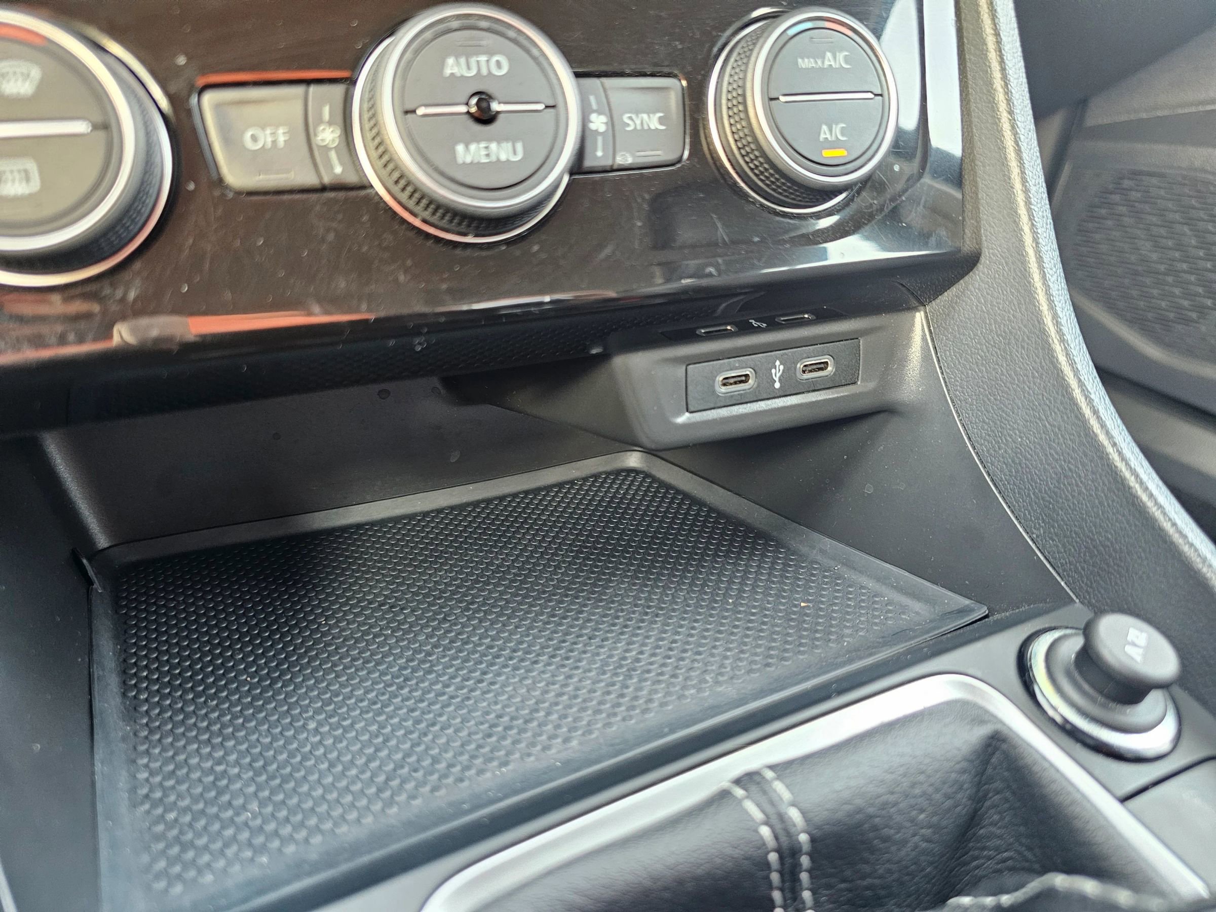 Used 2022 Volkswagen Jetta SE FWD image 27
