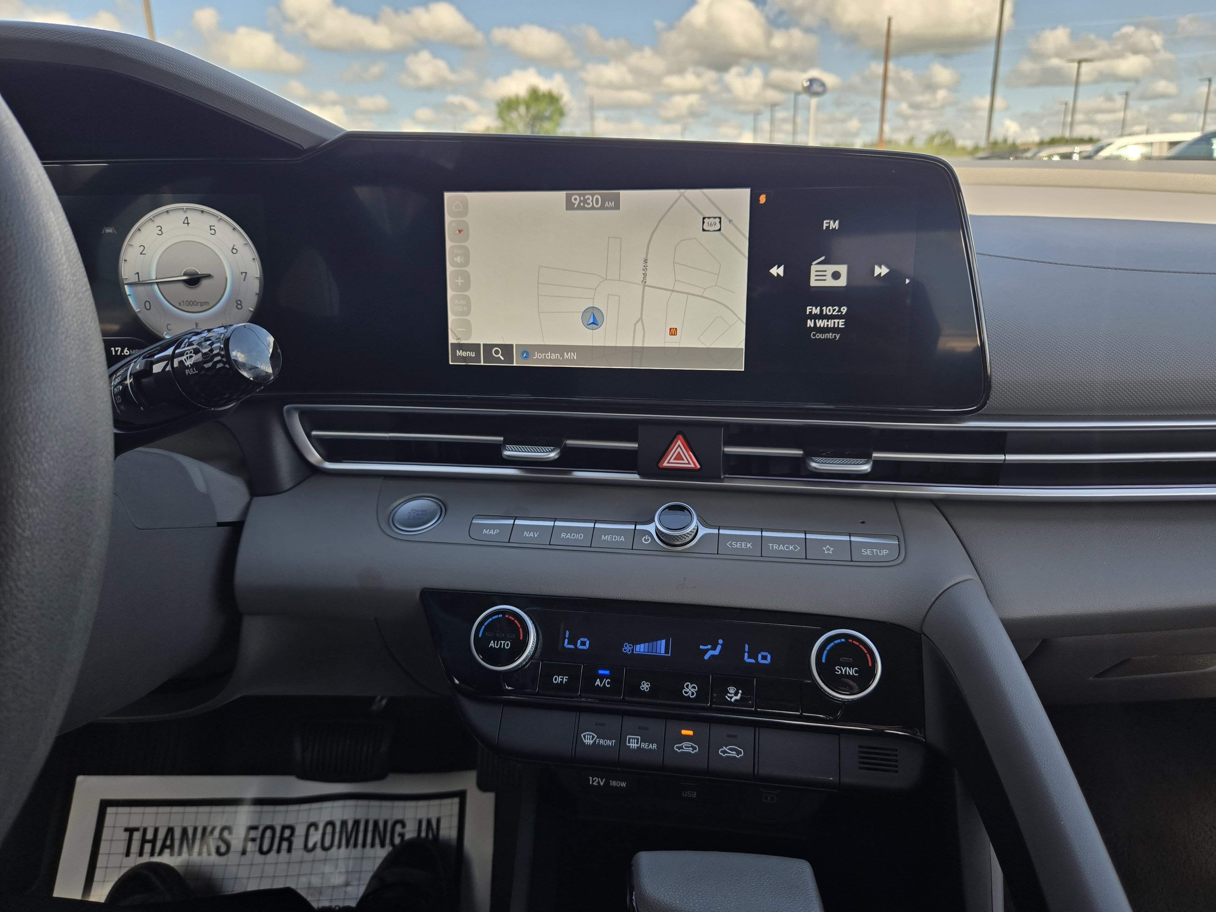 Used 2024 Hyundai Elantra SEL image 22