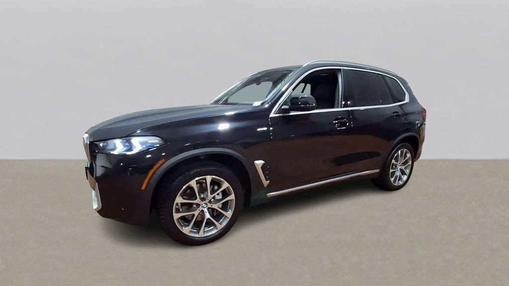 Used 2025 BMW X5 xDrive40i w/ Premium Package image 4