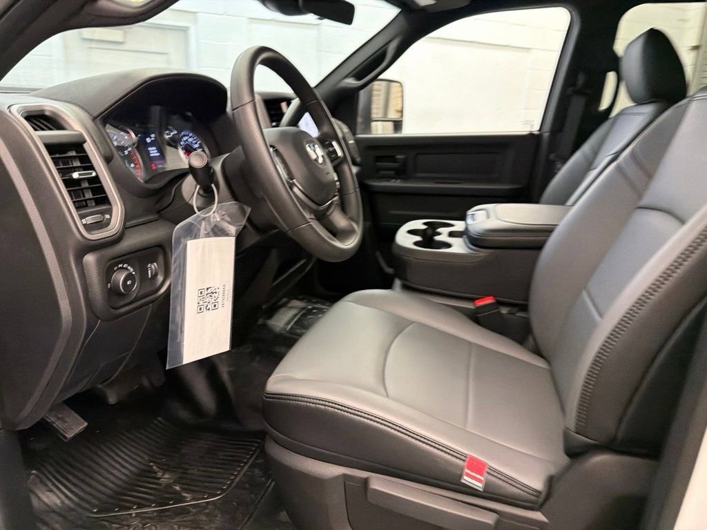New 2026 RAM 3500 Tradesman AWD/4WD image 14