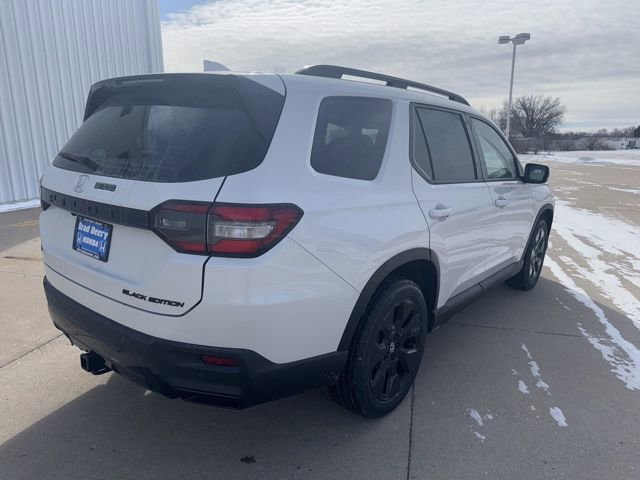 New 2026 Honda Pilot Black Edition image 10