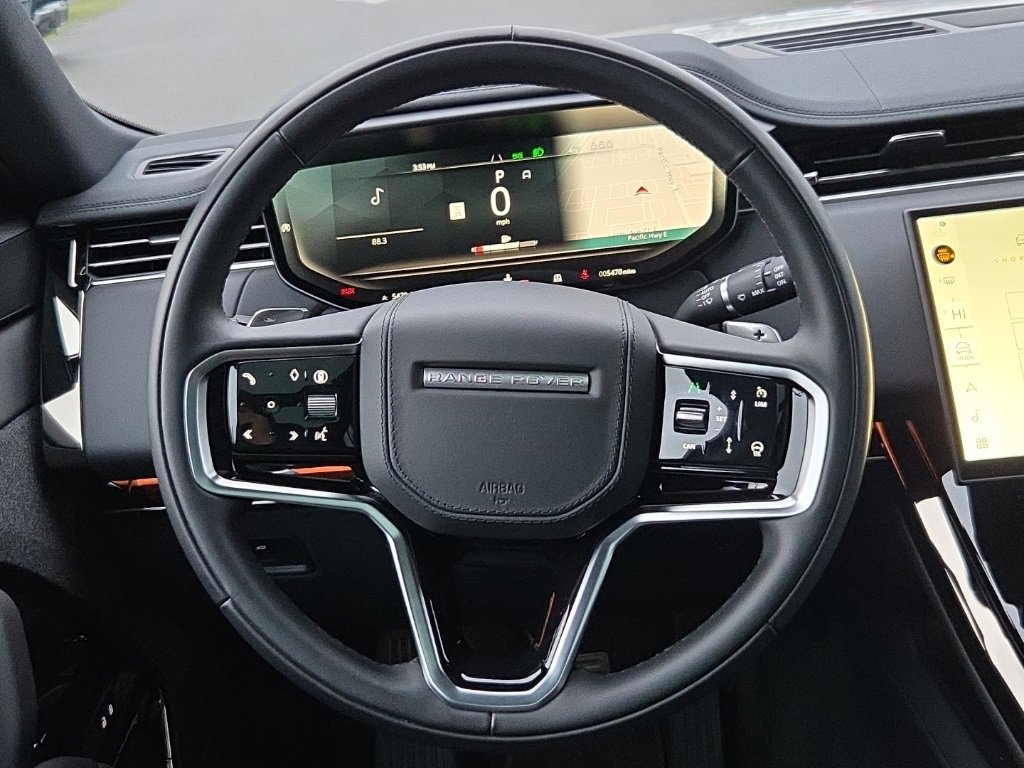 Used 2025 Land Rover Range Rover Sport SE image 24