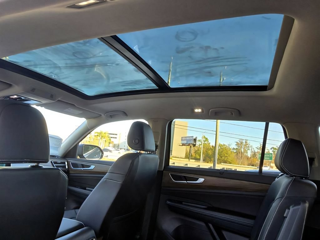 New 2026 Volkswagen Atlas SE FWD image 26
