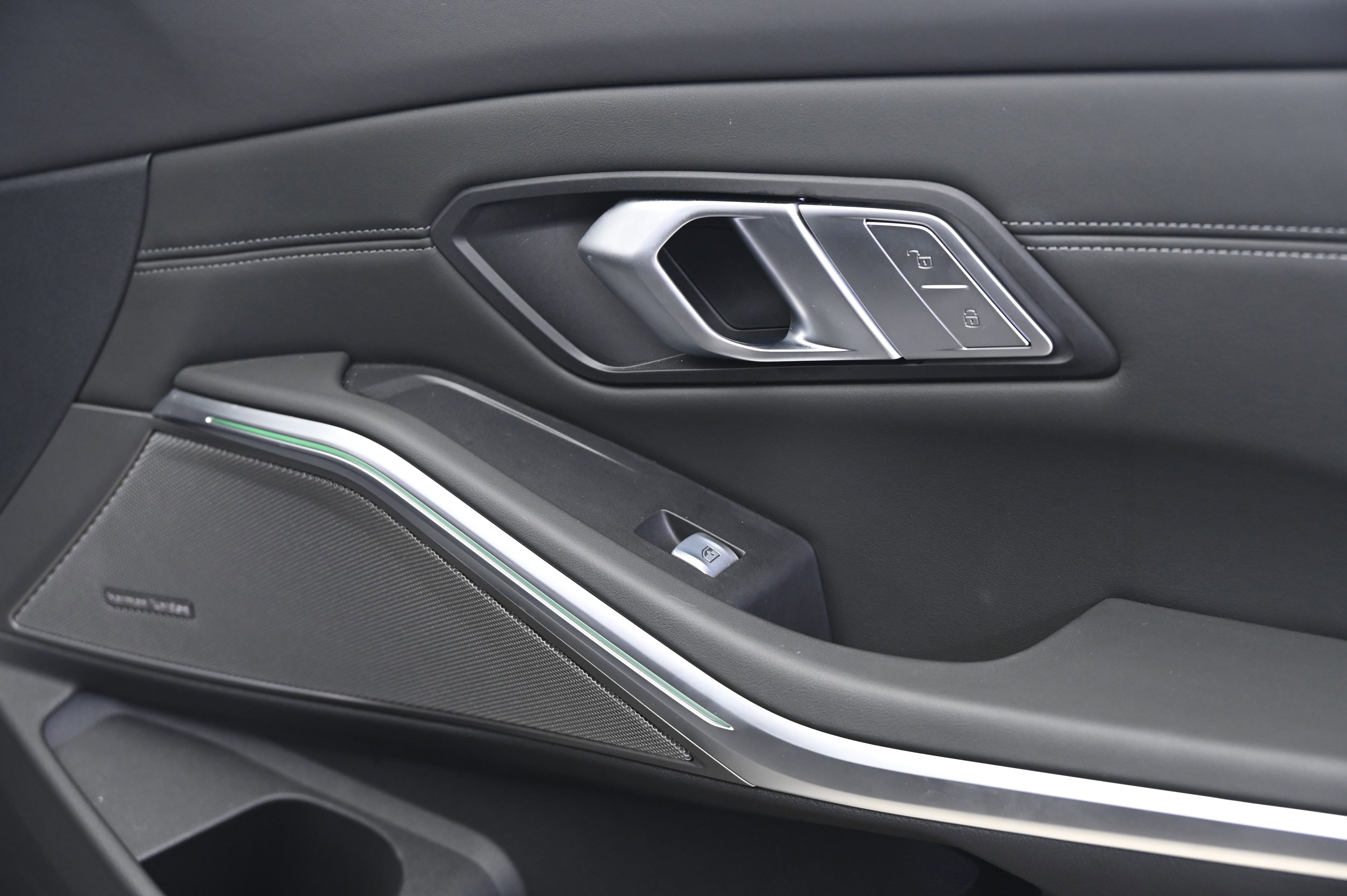 Used 2025 BMW M3 Competition w/ Executive Package image 21