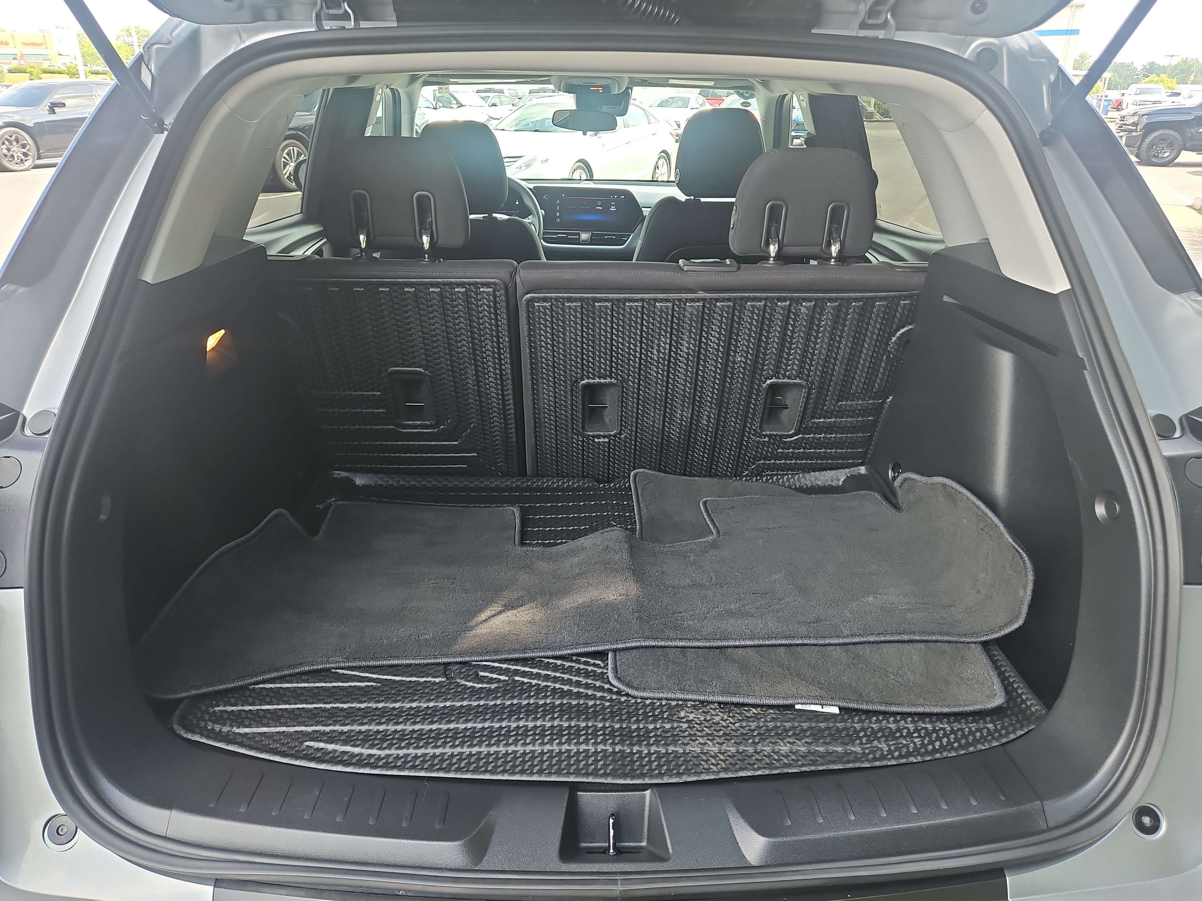 Used 2024 Chevrolet TrailBlazer LS w/ LS Convenience Package FWD image 7