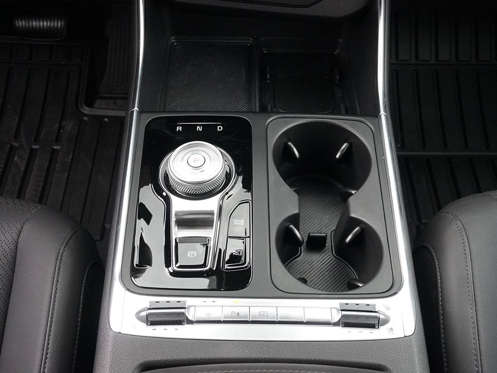 Used 2025 Kia Carnival SX Prestige FWD image 57