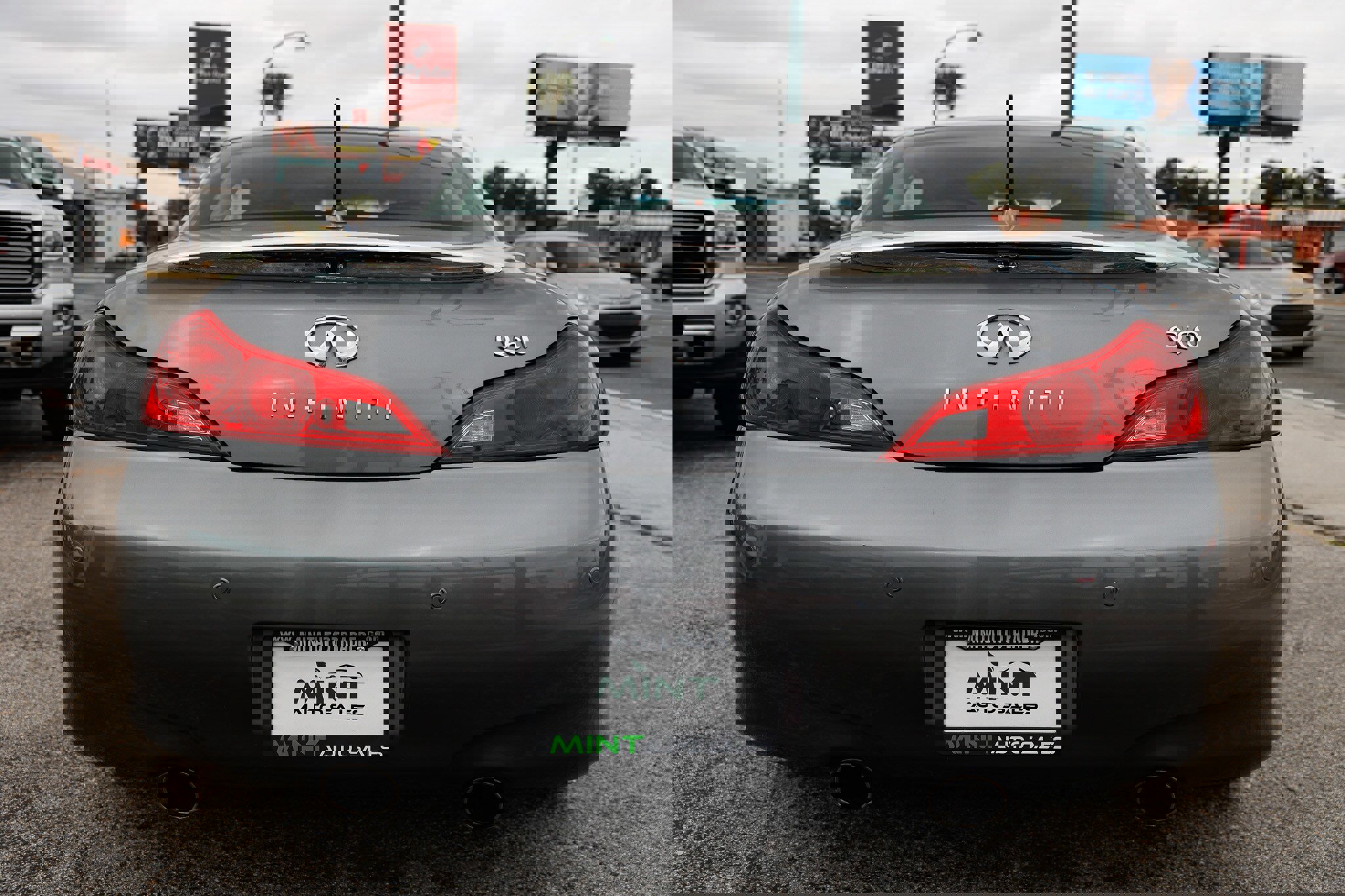 Used 2014 INFINITI Q60 Convertible w/ Premium Package image 12