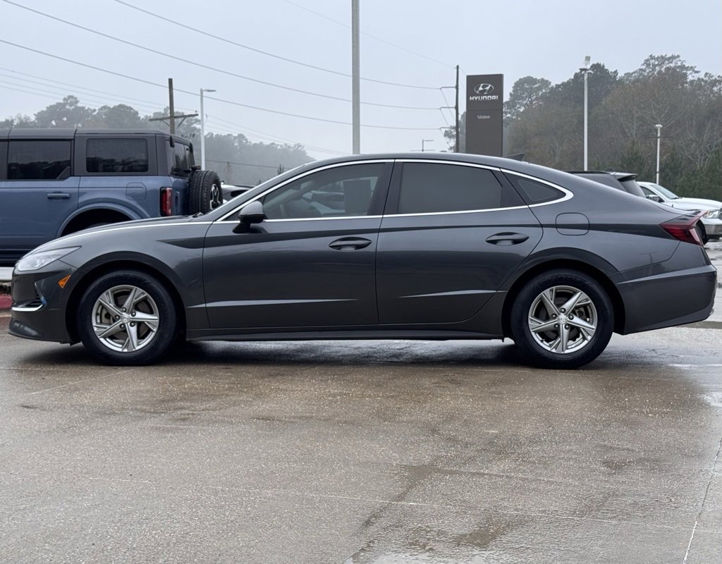 Used 2023 Hyundai Sonata SE w/ Cargo Package image 10