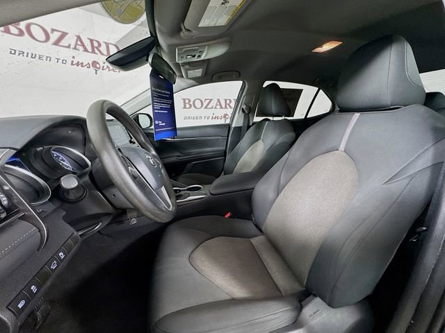 Used 2021 Toyota Camry LE image 23