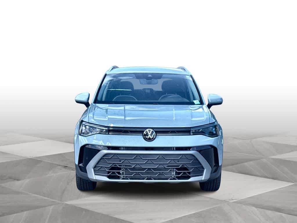 New 2026 Volkswagen Taos SE FWD image 3
