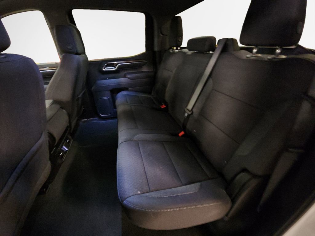 Certified 2025 Chevrolet Silverado 1500 LT AWD/4WD image 24