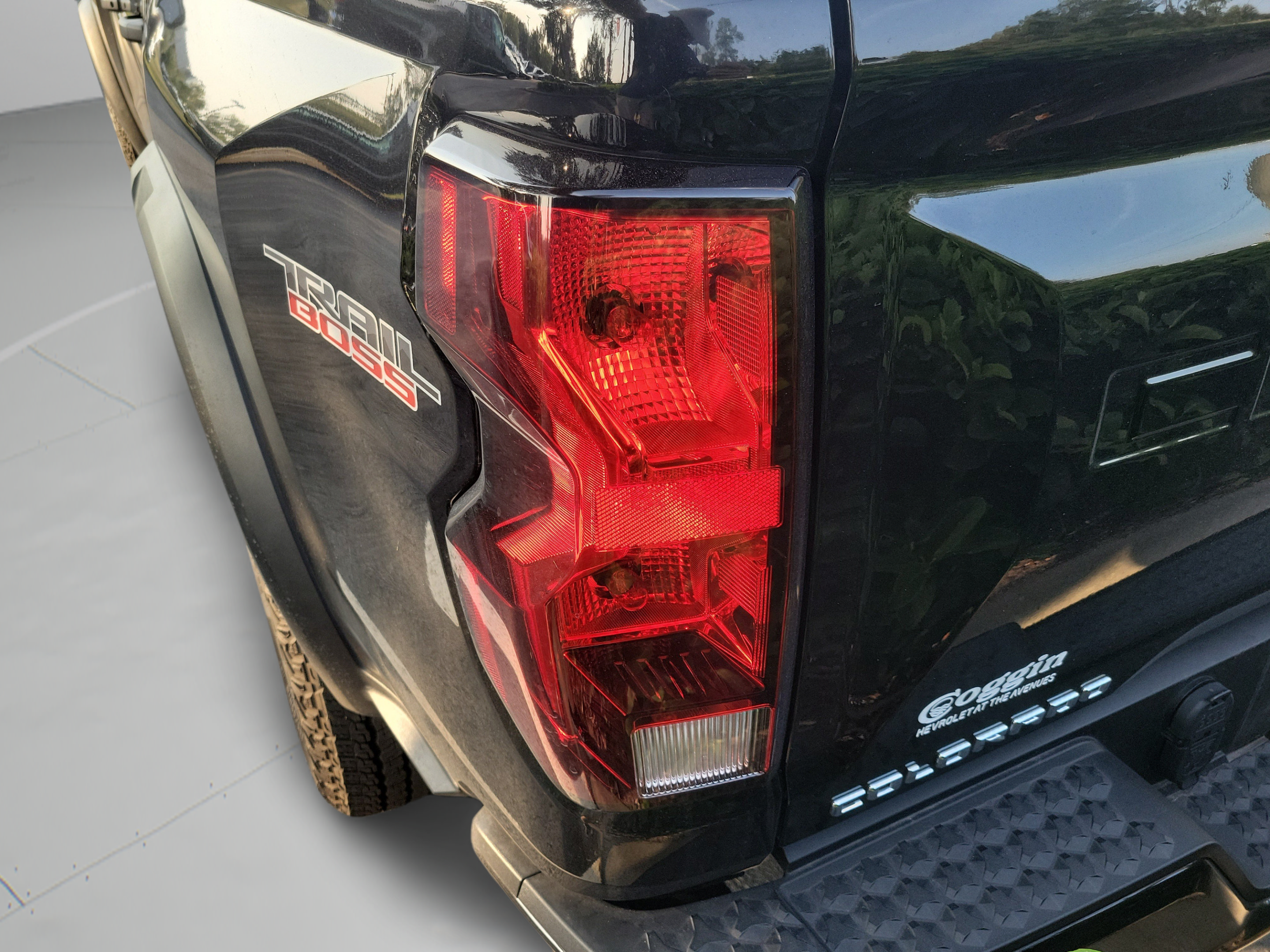 Used 2024 Chevrolet Colorado Trail Boss w/ Advanced Trailering Package AWD/4WD image 22