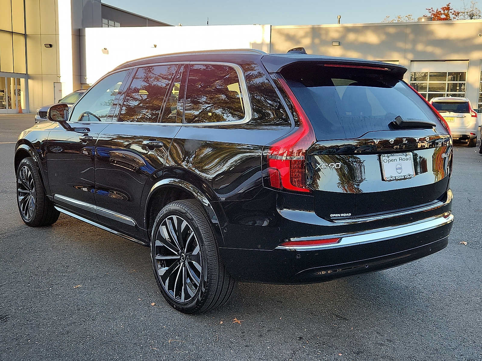 Used 2027 Volvo XC90 B6 Plus AWD/4WD image 4