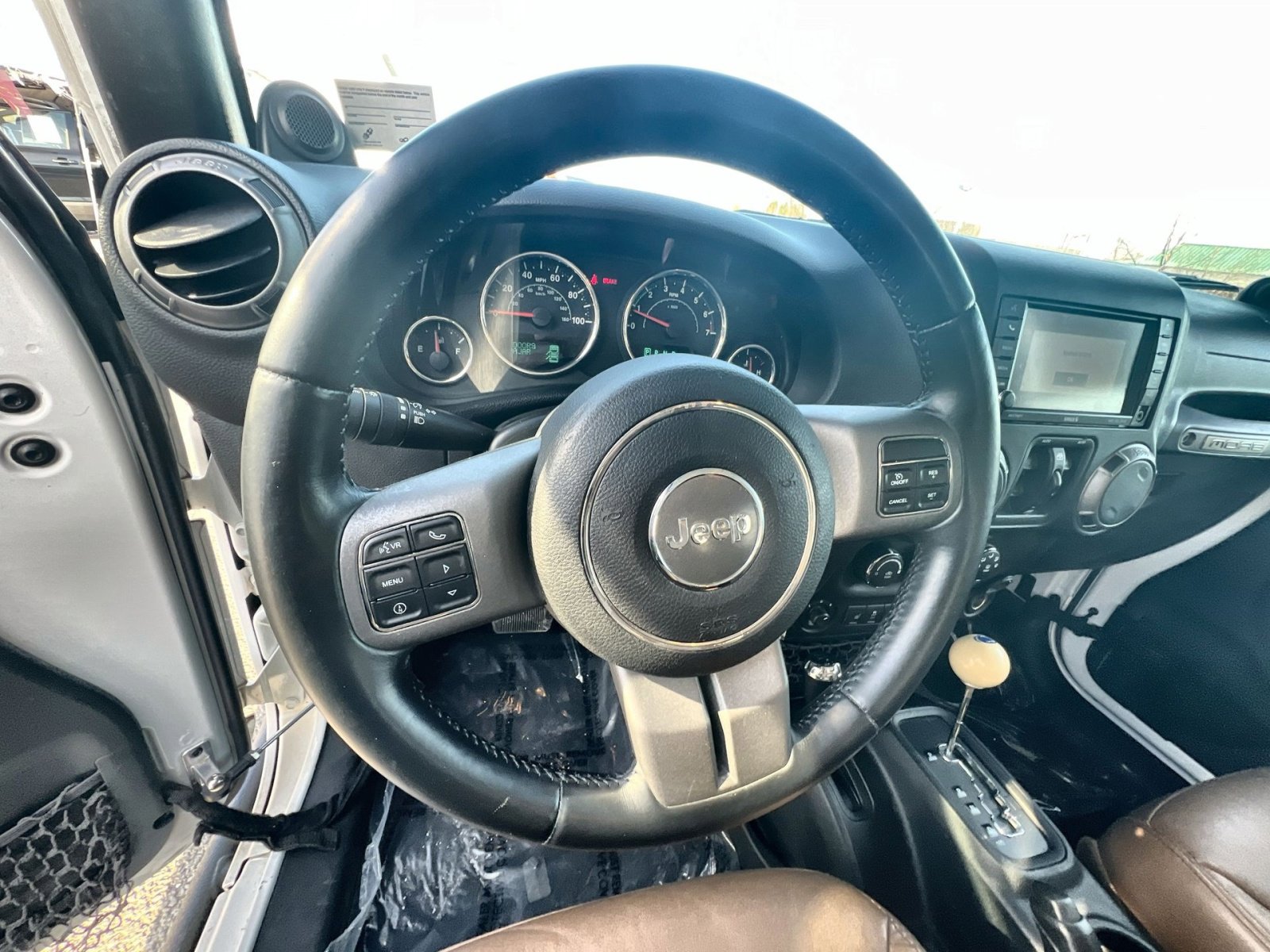 Used 2013 Jeep Wrangler Unlimited Sahara image 16