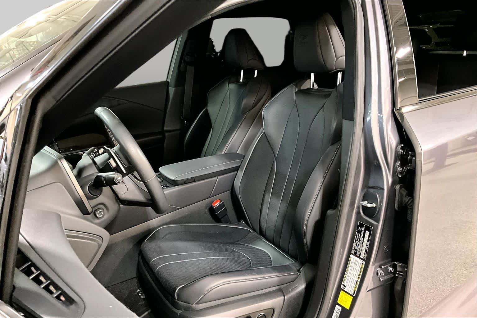 Used 2023 Lexus RX 500h F Sport w/ Cold Area Package AWD/4WD image 8