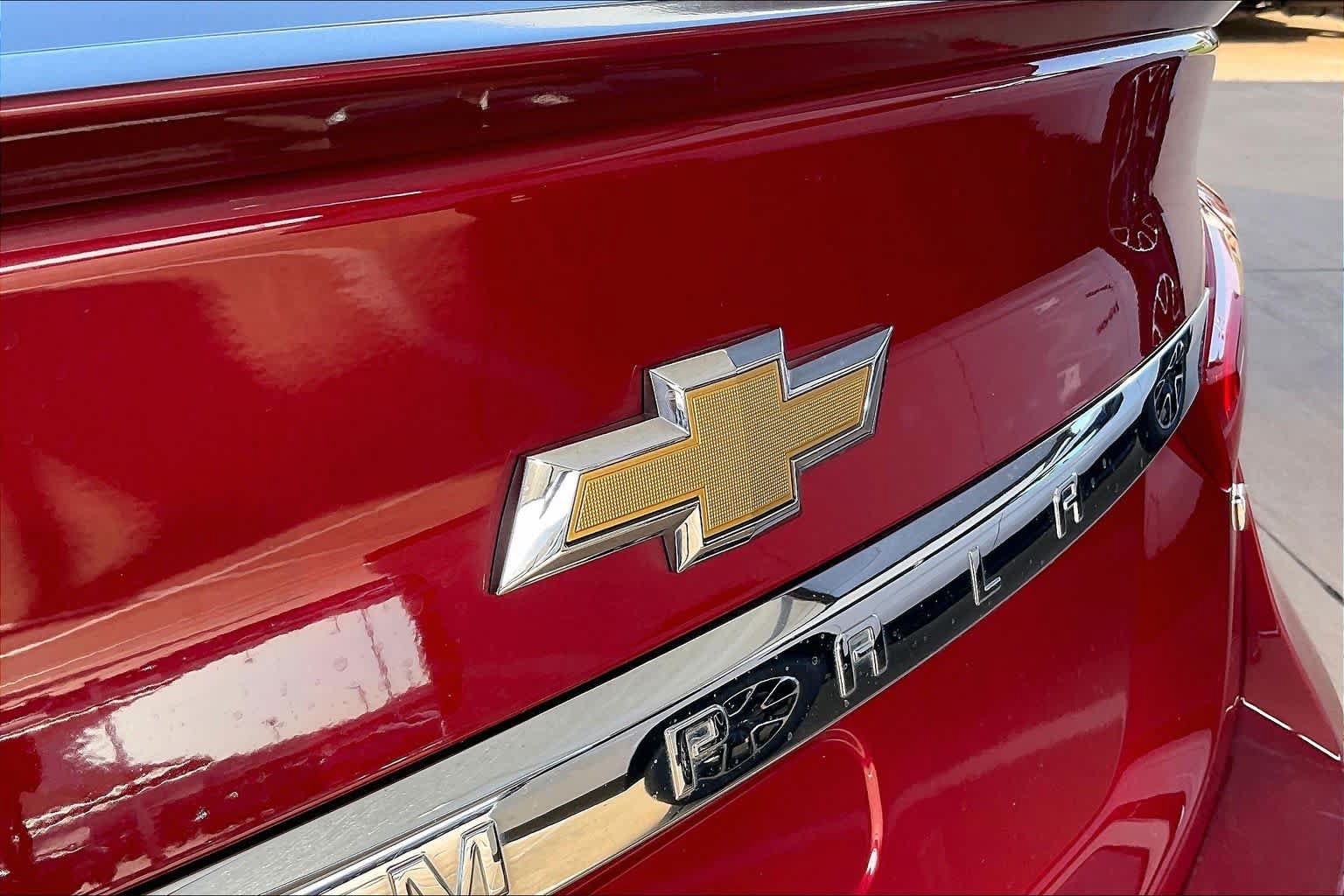 Used 2018 Chevrolet Impala LT w/ Sunroof and Spoiler Package FWD image 31