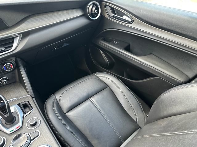 Used 2022 Alfa Romeo Stelvio Ti image 23