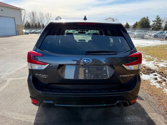 Used 2019 Subaru Forester Premium image 2