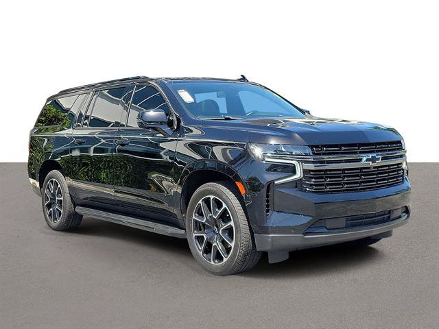 Used 2022 Chevrolet Suburban RST w/ Luxury Package RWD image 2
