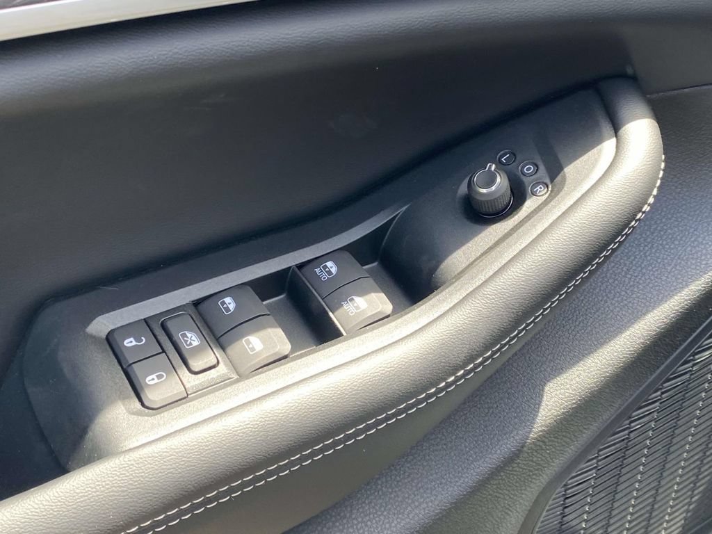 New 2026 Jeep Grand Cherokee L 2WD image 43